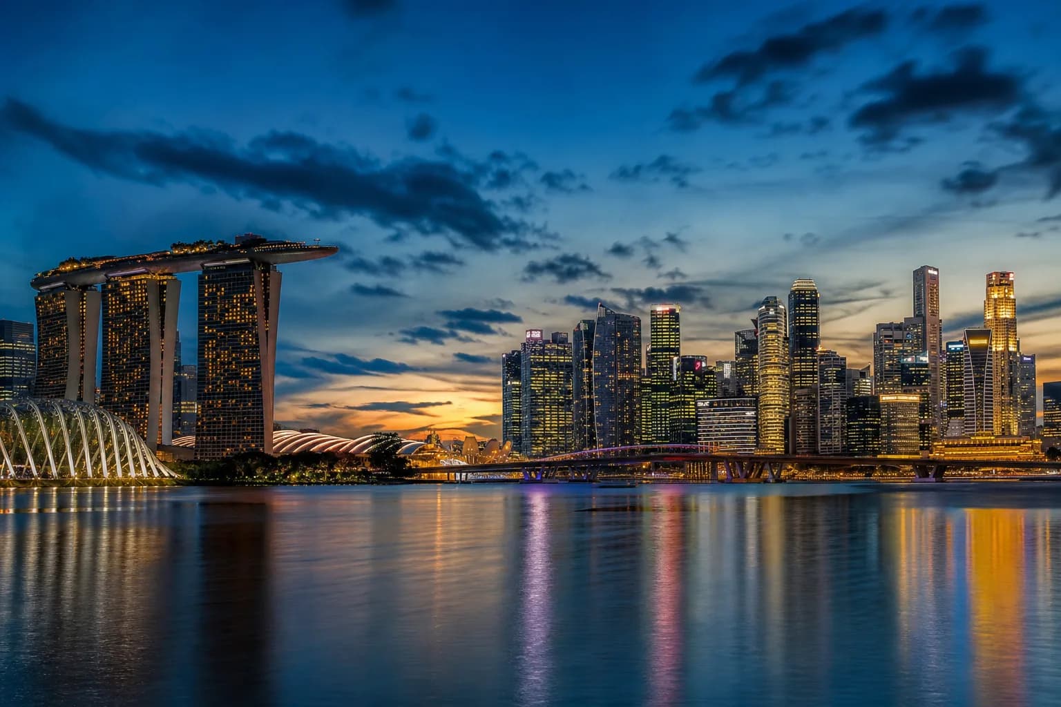 Singapore Marina Bay skyline at dusk
