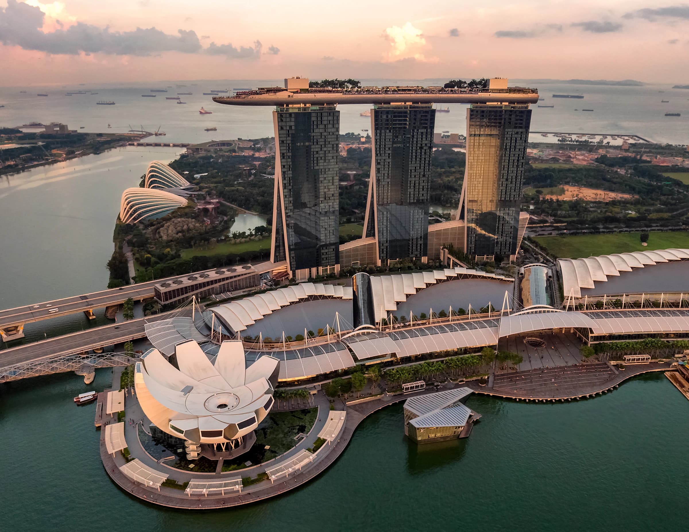 Singapore Marina Bay skyline at dusk